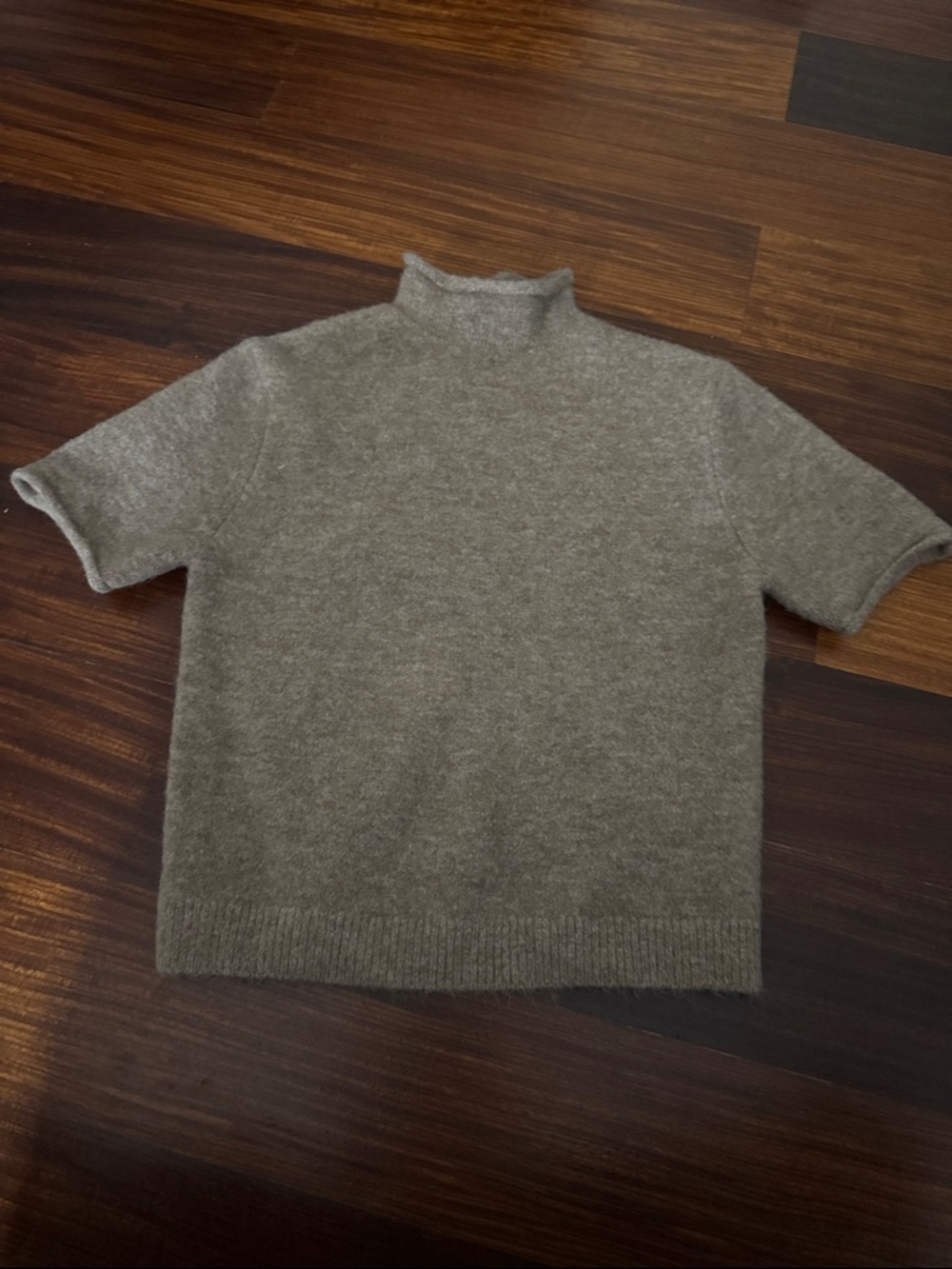 Zara Women’s Short-Sleeve Mock Neck Sweater in Heather Taupe